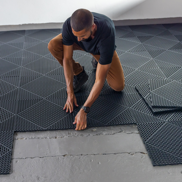 18"x18" Versa Floor Drainage Tile - Black